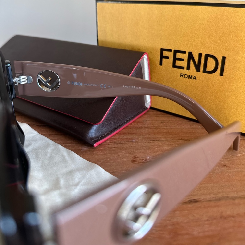 FENDI Black Frame Brown Leg Sunglasses - Picture 4 of 11